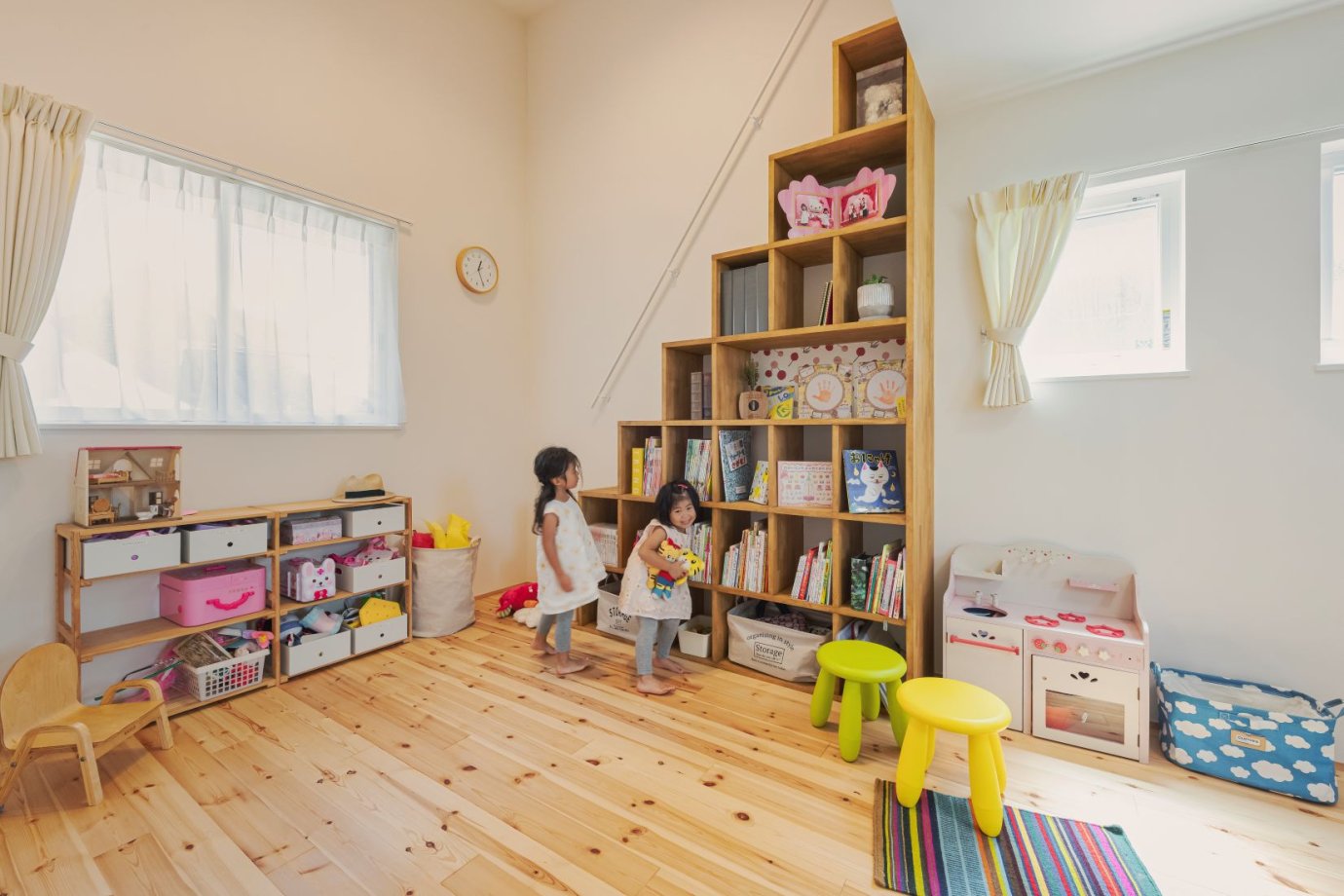 本棚としても活用できる階段